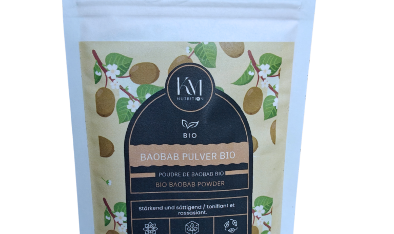 Sachet de poudre de baobab bio de chez KM Nutrition de couleur blanche, avec un motif rectangle de couleur brune au centre